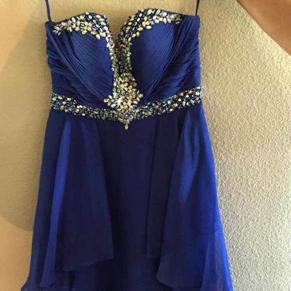 Dress - Picture 1 of 2